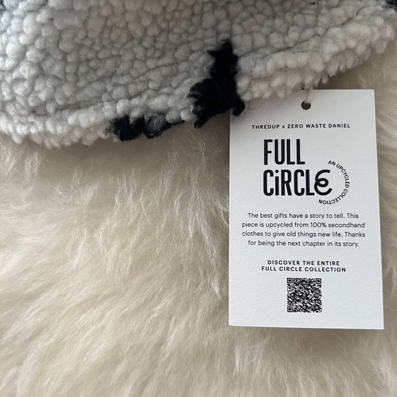 UPCYCLED & RARE Bucket Hat - NWT - Black/White/Grey - Picture 4 of 6